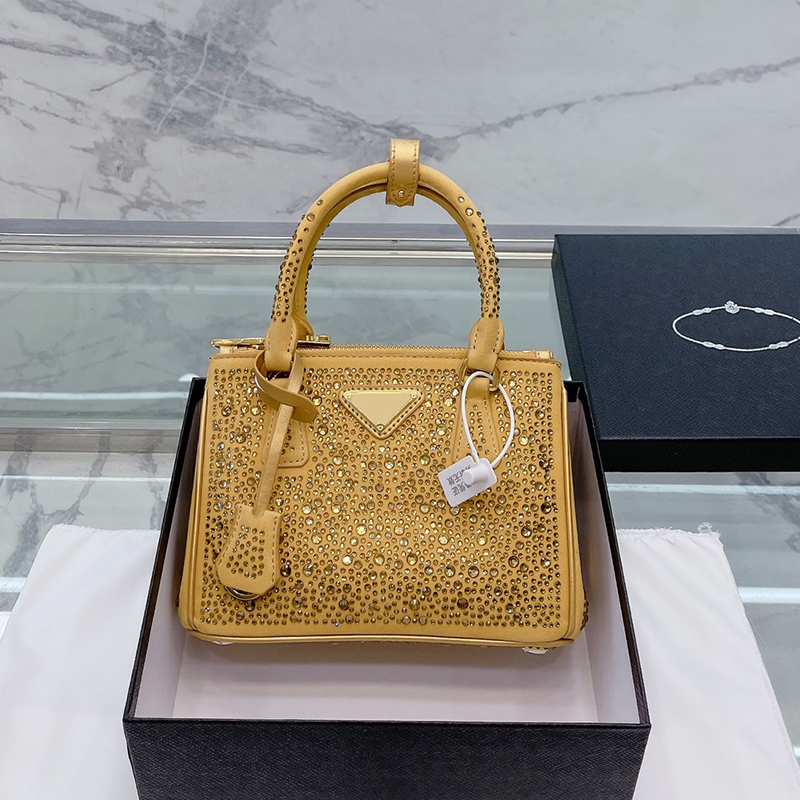 

Designers Classic Galleria Handbags Lady Crossbody Bags Italy Brand Triangle Sign Rhinestone Inlaid Silks And Satins Women Shoulder Bag Totes Luxury Designer Bags, Gold