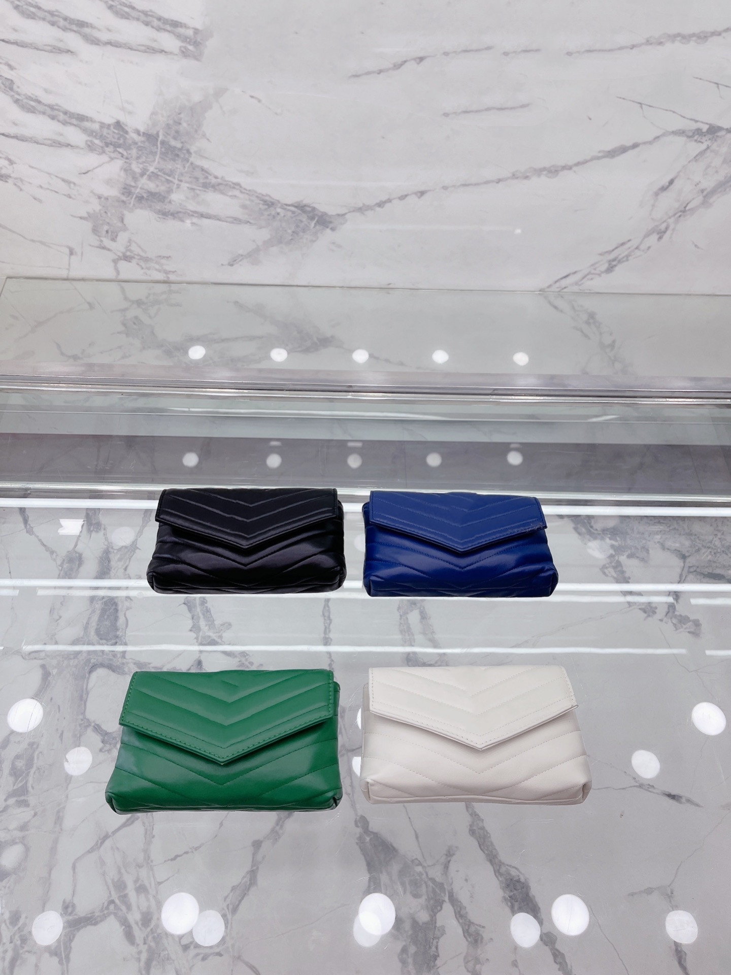 

Moyen Noeud Fashion Bag Luxury Mini Clutch Leather Tote Crossbody Womens Men Famous Handbag Shoulder Bags, #1