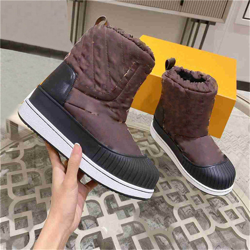 

Luxury Designer Polar Flat Half Boots Ankle Snow Slip on Outdoor Boot Snowboard Skiing Booties Platform Sole 1A85QD Martin Winter Sneakers Size 35-41