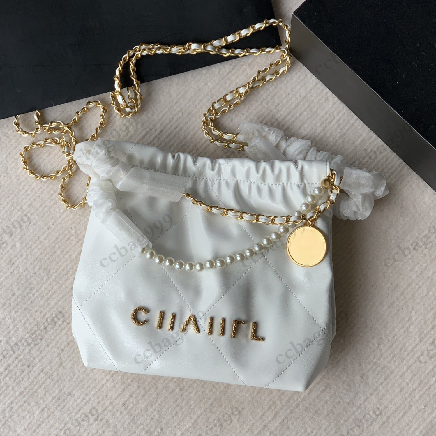 

Women Shiny Calfskin 22 Pearl Shopping Bags Classic Diamond Quilted Gold Letter Metal Hardware Chain Shoulder Cross Coins Purses Designer Mini Handbags 17x18CM, Box