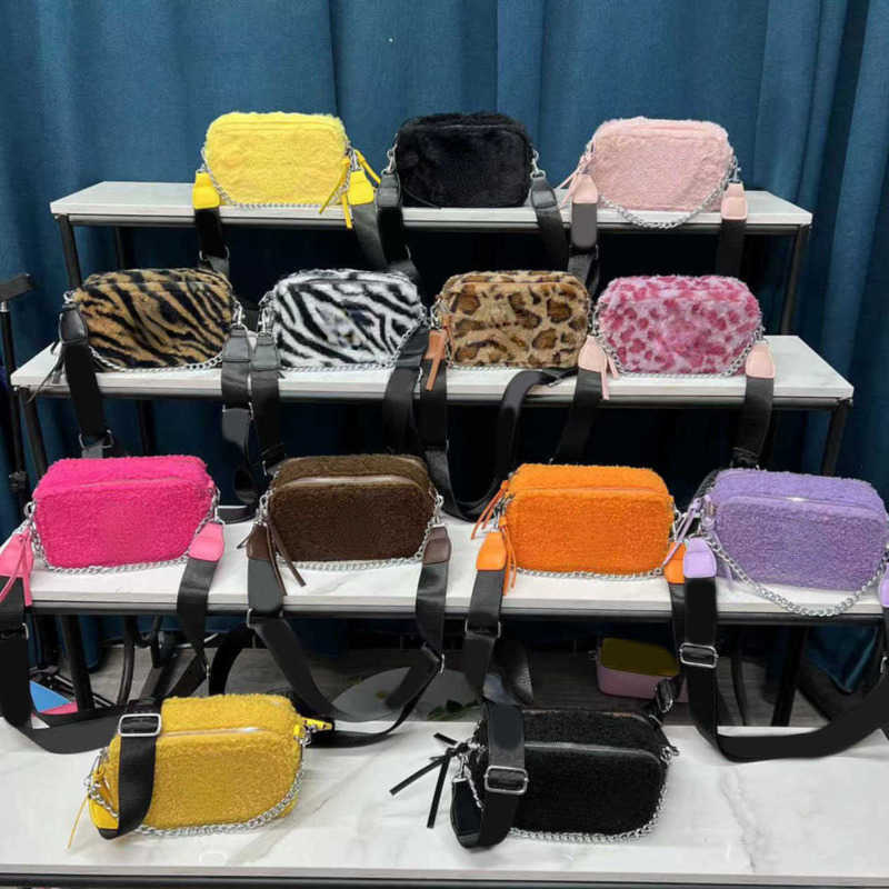 

Shoulder Bags marbag Designer Bags Women Fur The Snapshot Chain HandBags Winter Plush Camera Shoulder Bag Luxurys 221029, Pink