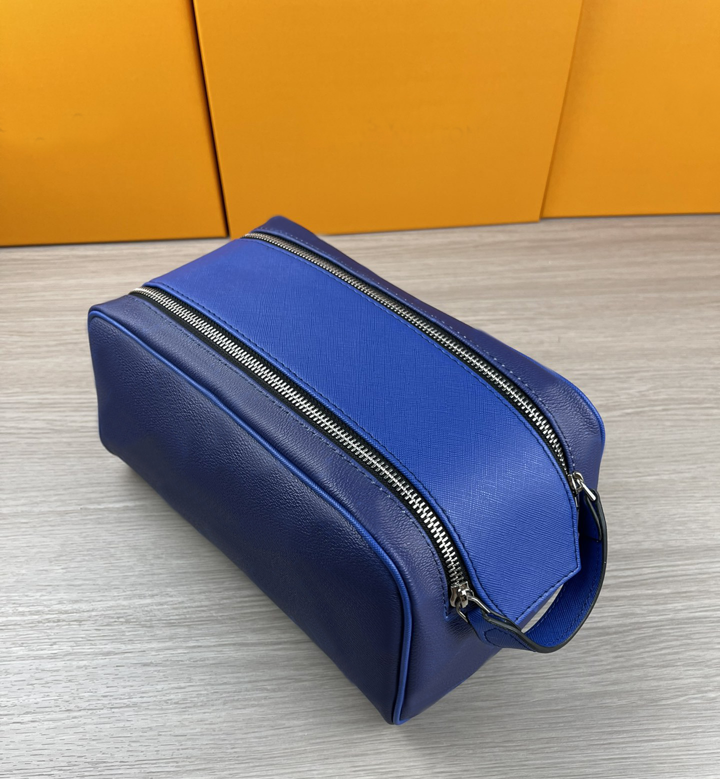 

Toiletry Bag Men Wash Bags Large Capacity Double Zipper Women Luxurys Designers Make Up Cosmetic Toilet Pouch Woman Beauty Makeup Case Pochette Accessoires Clutch, Brown grid