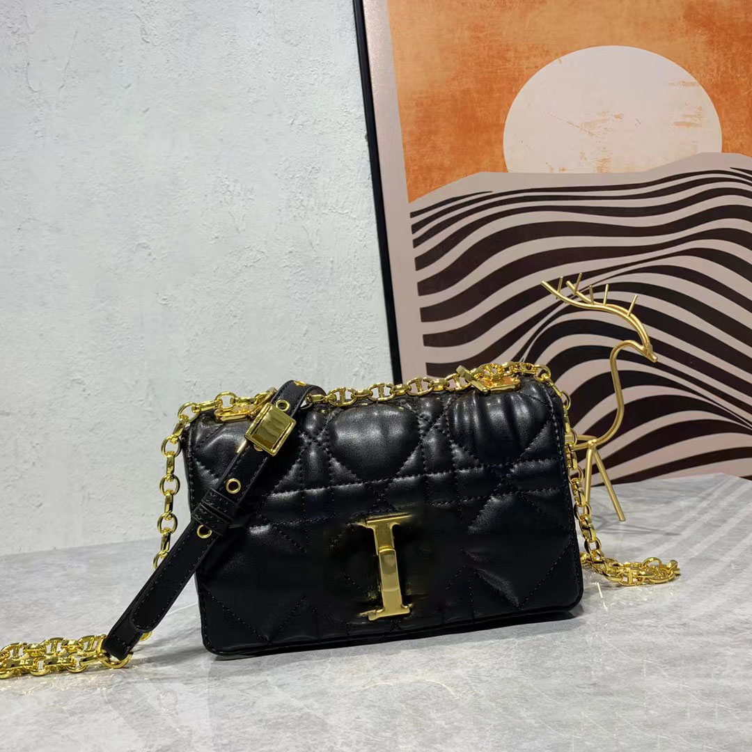 Sacs à bandoulins de luxe Birkins Cow Hide Fashion Mands Sacs en acier Boutons Sacs fourre-tout