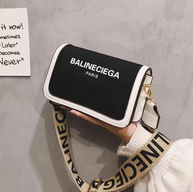 

Bag Summer Women Purse and Handbags 2023 New Fashion Casual Small Square Bags Unique Designer Shoulder Messenger Bag, Black