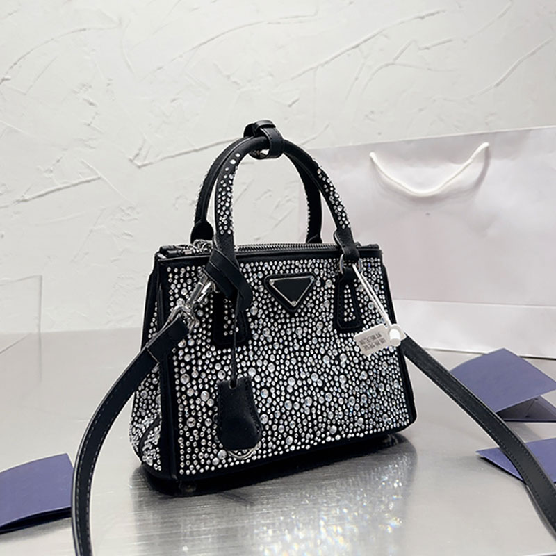 

Diamonds Handbag Crossbody Bag Women Tote Bags Genuine Leather Removable Strap Silver Hardware Triangle Sign Fashion Letters Zipper Closure Bottom Nail 23cm