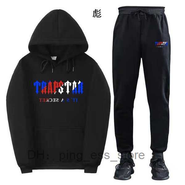 

Mens t Shirts Trapstar Tracksuits Letter Printed Hoodies Sportswear Men Winter Clothing Warm Two Pieces Set Loose Sweatshirt Jogging Pants trapstar. 12