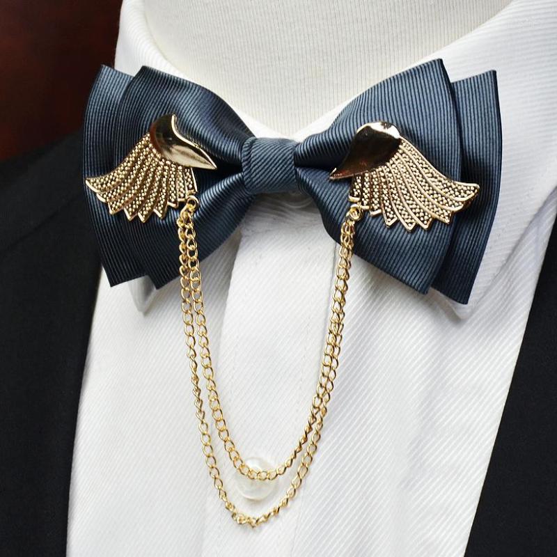 

Bow Ties 2023 Designers Brand Metal Golden Wings Tie For Men Party Wedding Butterfly Fashion Casual Double Layer Bowtie