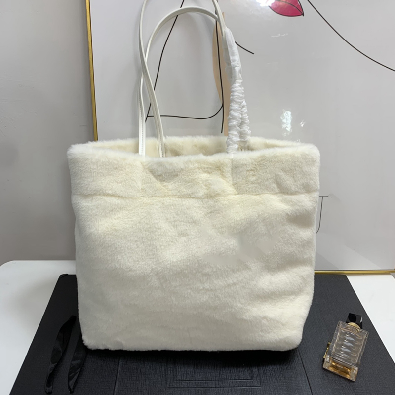 

bag Designer miu shopping bag Luxury tote bag miu Wool Material Leather Plush Ladies shoulder bags Fashion handbag Large Capacity Lining Zipper New R2RK, #2 size:31x32x17cm