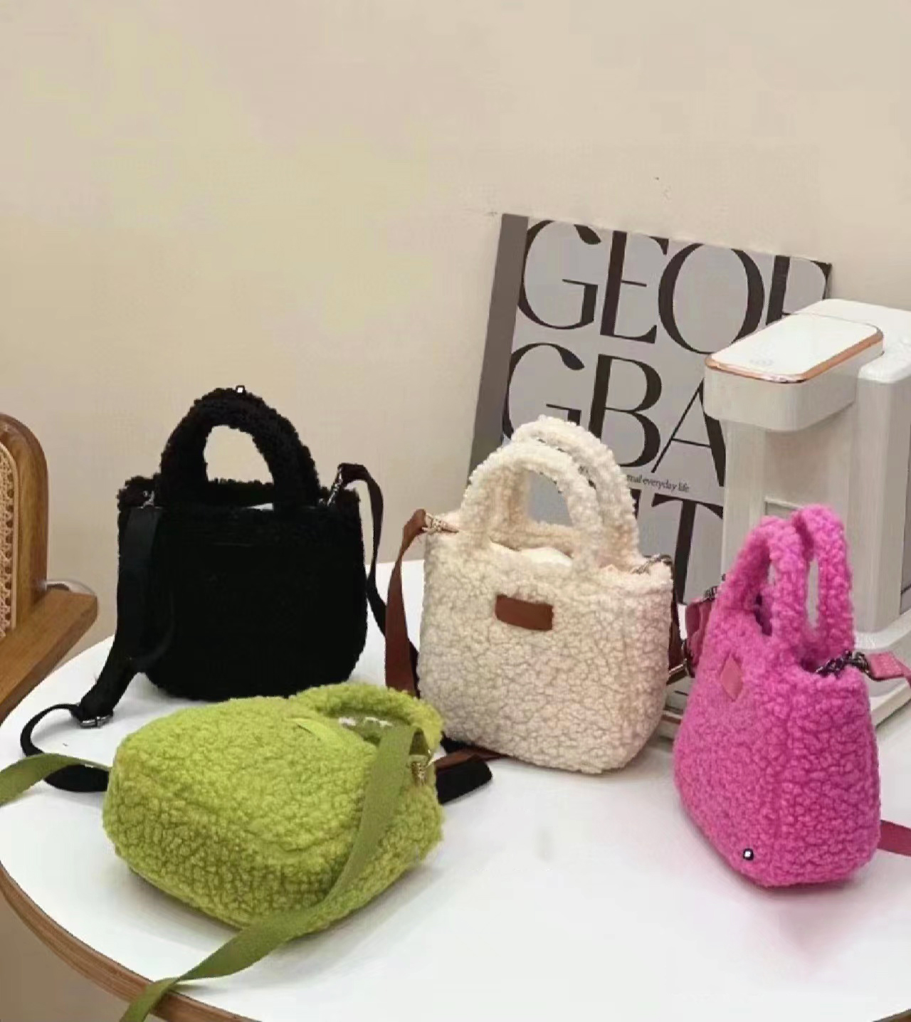 

22 new ugg weekend Totes clutch Crossbody Wool fleece teddy Fashion Luxurys Designer MINI bag mens womens wallets classic handbags travel Shoulder basket top handle, 1-green