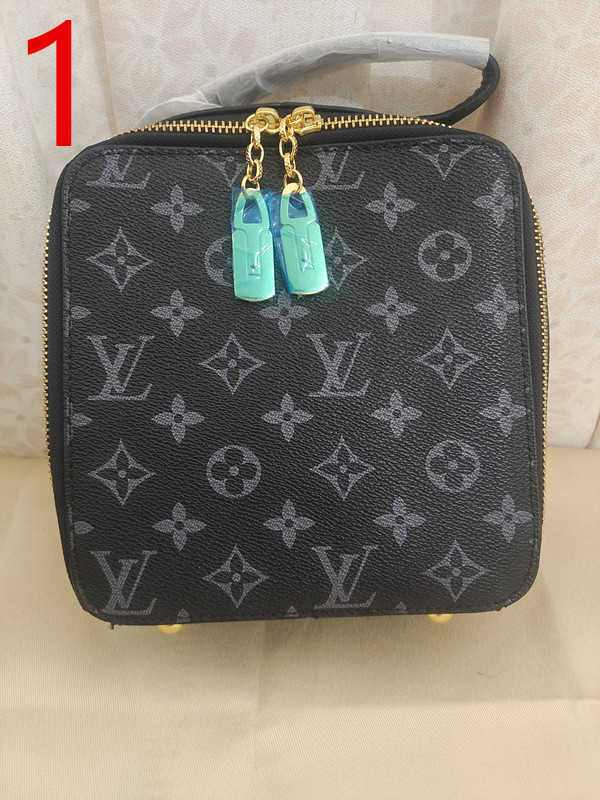 

WALLET LOUIS GUCCI LV YSL LOUISE VUITON LVS VUITTON WOMEN BAG Handbags Shoulder Bags metal chain Handbag Messenger Crossbody Handbag Purse B1