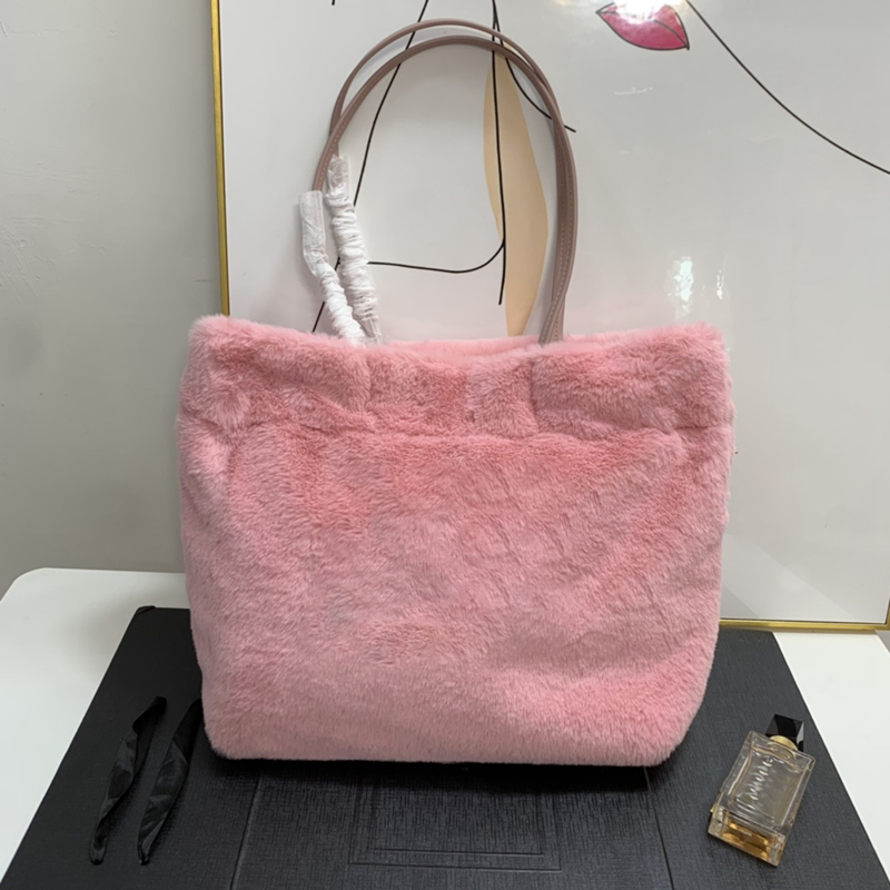 

5A designer miu shopping bag Luxury tote bag miu Wool Material Leather Plush Ladies shoulder bags Fashion handbag Large Capacity Lining Zipper 2MOF, #1 size:31x32x17cm