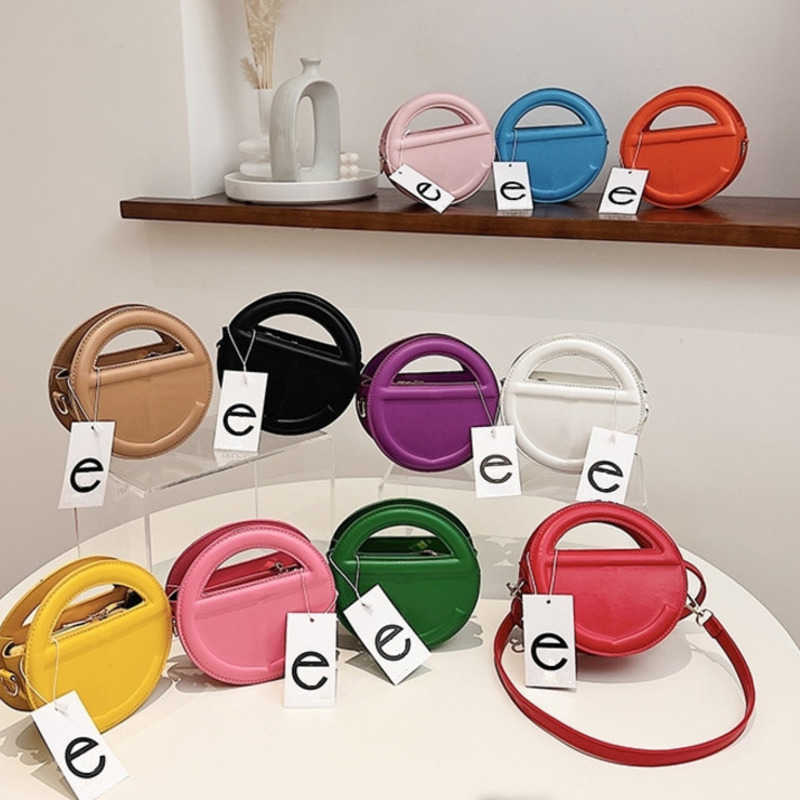 

2023 New Fashion Cross Body Portable Handbag Women Single Shoulder Messenger Bags Small Round Bag Trend Bag, White