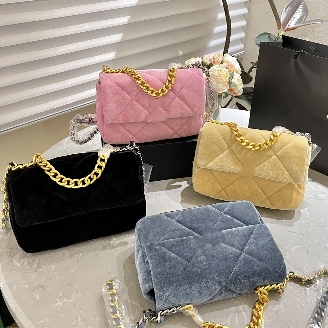 Womens Crossbody Shoulder Pearly Pink White Bags Series Classic Flap velvet pink Metal Hardware Outdoor Luxury Designer Handbag 26cm