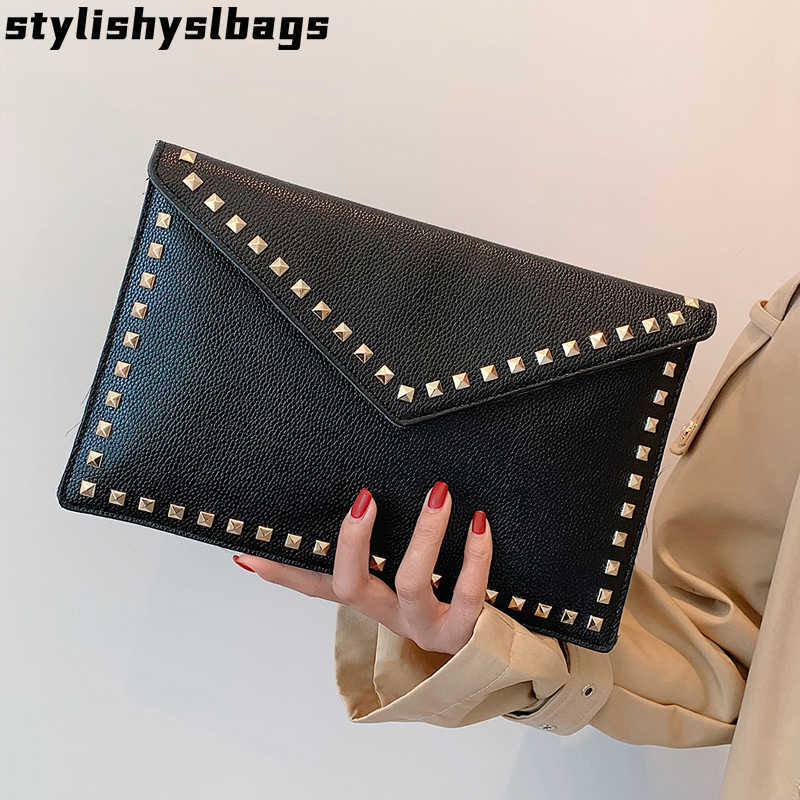 

Clutch Bags 2022 New Fashion Woman Bag Rivet Clutch Bag Leisure Solid Color Envelope Bag Outdoor Woman Bag 011323H, Black