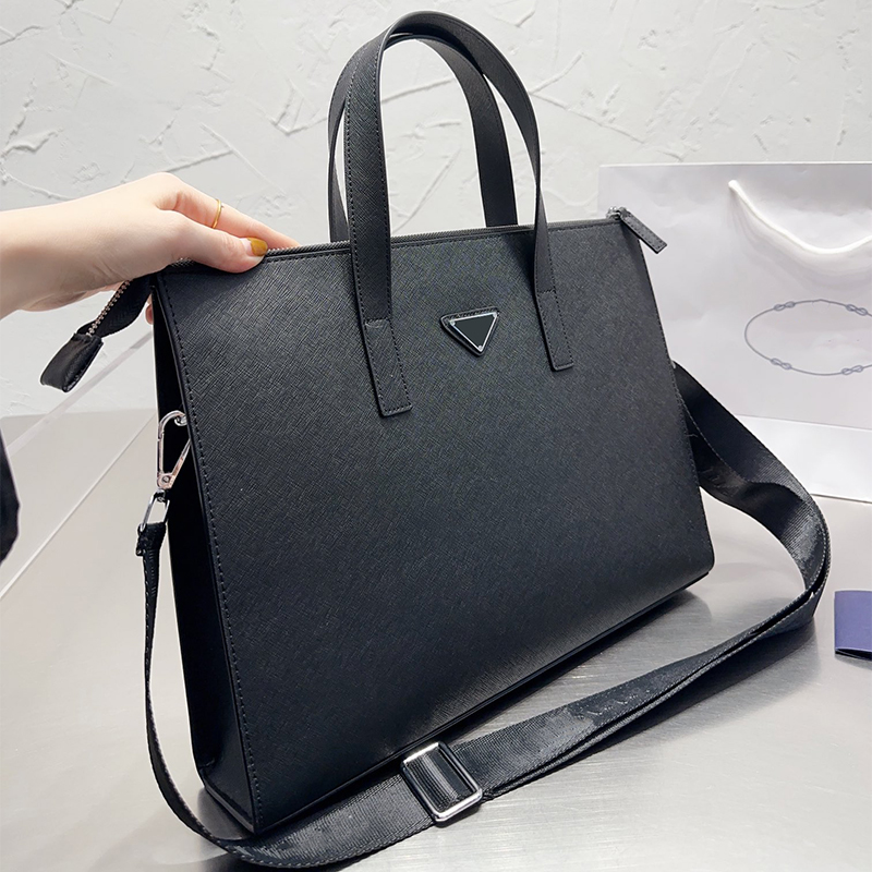 

Designers briefcase luxurys men business bags package laptop bag Solid colour design leather handbag messenger capacity shoulder handbags Versatile very nice, Black
