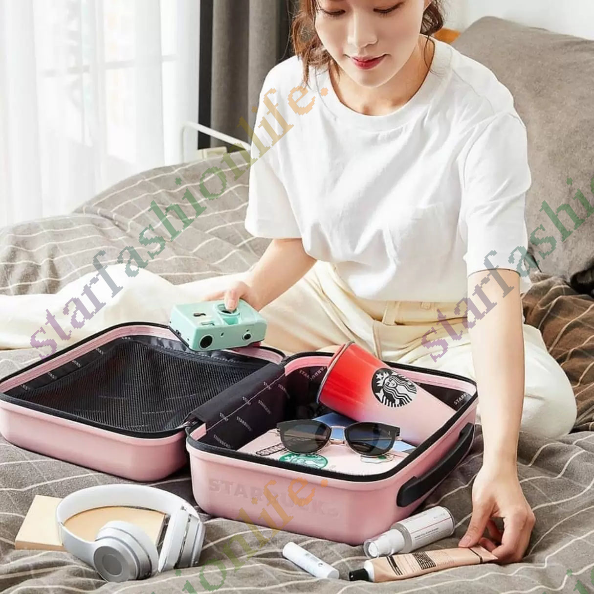 

Starbucks Fashion Portable Storage Boxes Carry-on Cosmetic Bag, Green