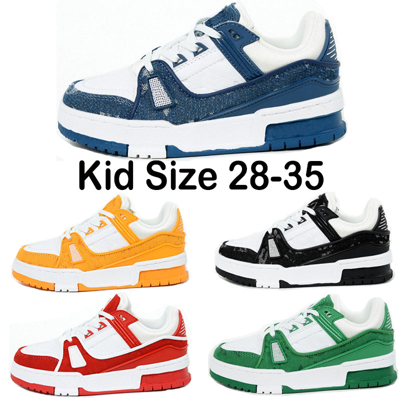 

2023 Designer Kids Running Shoes BoysGirls Calfskin Leather White Green Red Blue Letter Overlays Platform Low Outdoor Sneakers Size 28-35