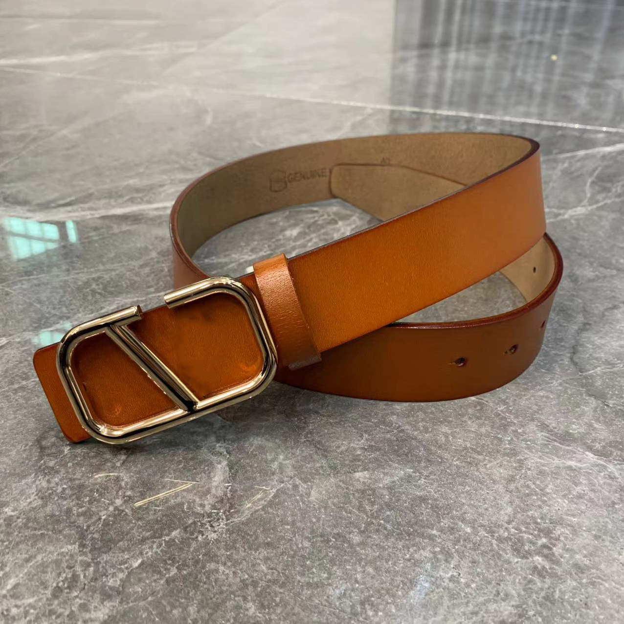

Designer belt luxury men classic First layer cowhide Retro Pin needle Buckle belts gold and silver buckle head casual width 3.8cm size 105-125cm fashion very good, As pics