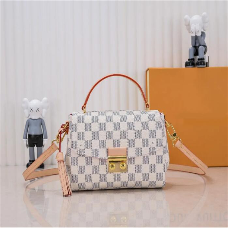 

Channel bags Designer colors Women Shoulder bags Multi Pochette Accessoires Genuine Leather Fashion Handbags Purses Flower Mini piece set Crossbody, White