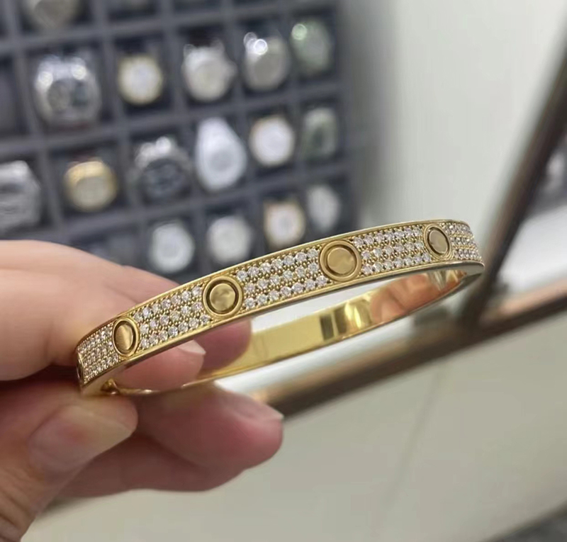 

gold diamond bracelet female stainless steel screwdriver couple love bracelet width 7MM diamond Valentine's Day gift girlfriend jewelrydesigner bracelet slove