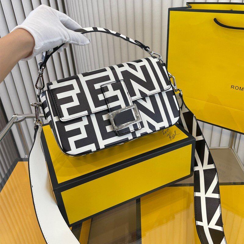 

Star Style jointly-designed Handbags Wallet Baguette Bag for Women Fashion letter Crossbody Shoulder Bags Detchable Wide Strap Lady Tote 24LCM, Black