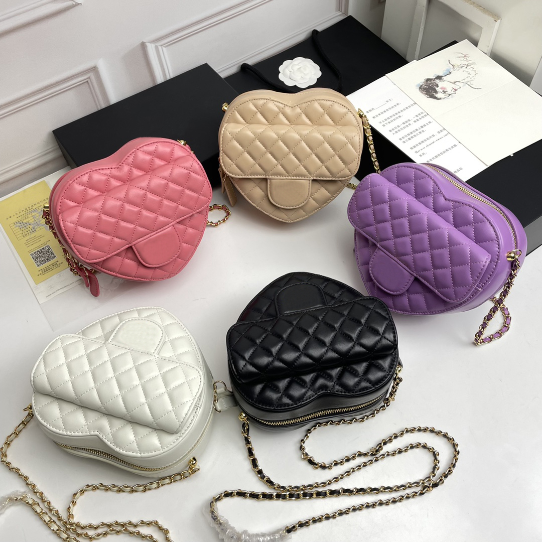 

Colorful Heart-shaped Shoulder Bag Chain Cross Body Tote Bags 5A Leather Handbag Women Designers Shopping Purses Ladies Fashion Small Bag, Beige