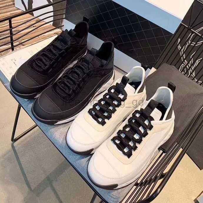 

Fashion TopQuality Designer shoes real leather Sandals Handmade Multicolor Gradient Technical sneakers women famous shoe Trainers Chanel 35-41, Color 1