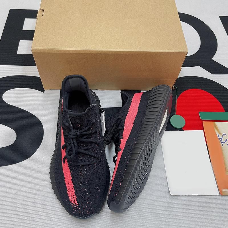 

Women and men slippers yeezys luxury designer yeezies brand Super good light feet variety of colors are available