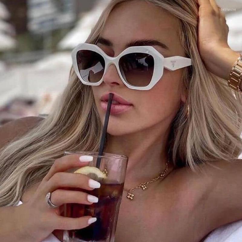 

Sunglasses Casual Retro Polygon White Round Women Designer 2023 Trendy Sun Glasses Beach Travel Elegant Shades