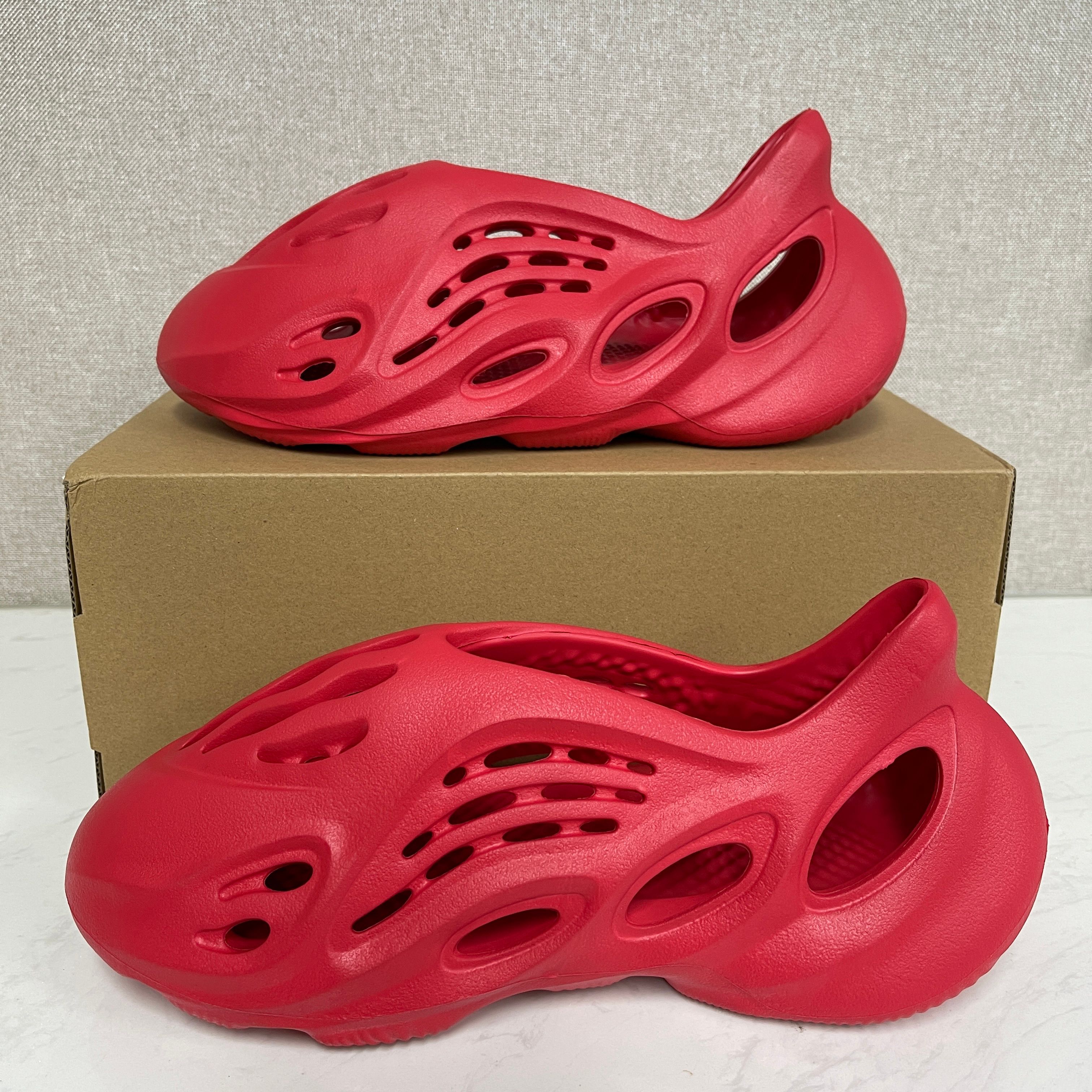 

Women thick with high-heels slippers yeezys luxury yeezies designer brand logo latest slipper fashion versatile inner sheepskin, 25