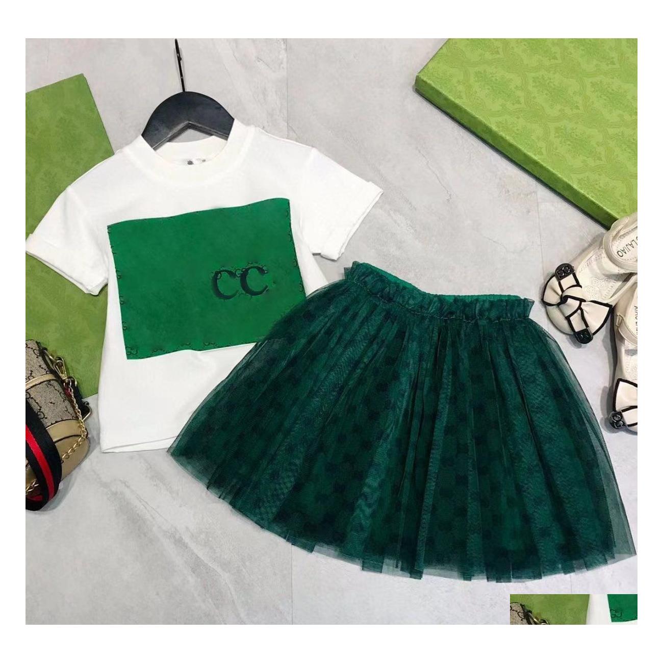 

Clothing Sets Luxury Designer Kids Tshirt Veil Skirt Fashion British Brand Summer Childrens Treasures And Girls Cotton Twopiece Hood Dhjod, 1#