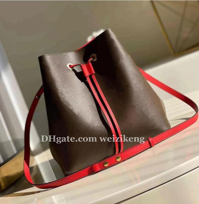 

Classic Fashion Shopping bag Love V PU leather handbag large canvas tote shopping bag come with small pouch brown Luxury bag, Customize