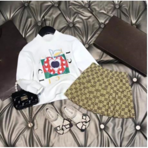 

kids Clothing Sets Plus velvet warm fashion British tops brand autumn and winter childrens boys treasures girls cotton two piece luxury designer Hoodie skirt pants, White+green skirt