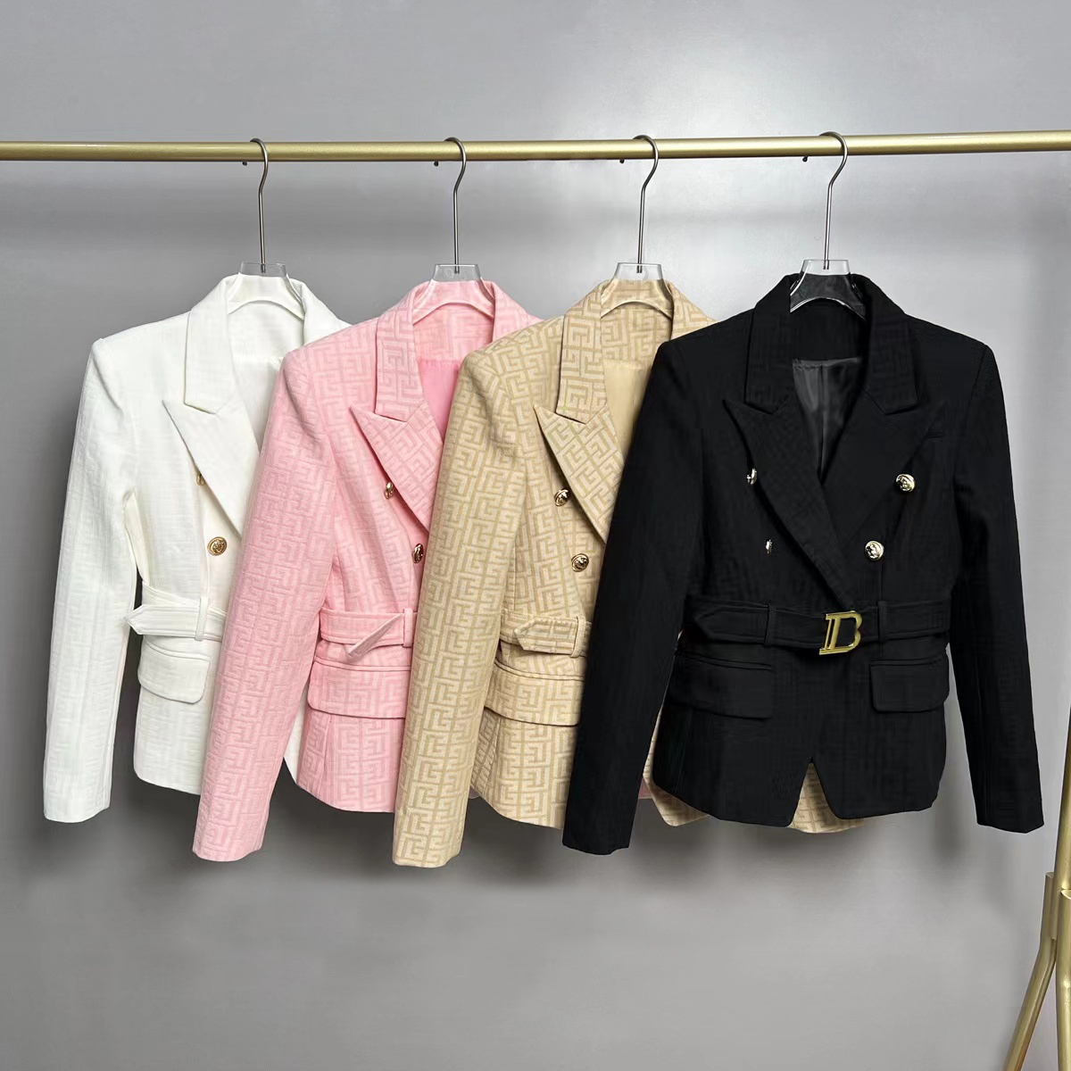 W011 Costumes pour femmes Blazers slimfit Mode 2022 Fête de la reine de luxe Printemps Collection Texure Motif Veste formelle Femmes élégantes Po