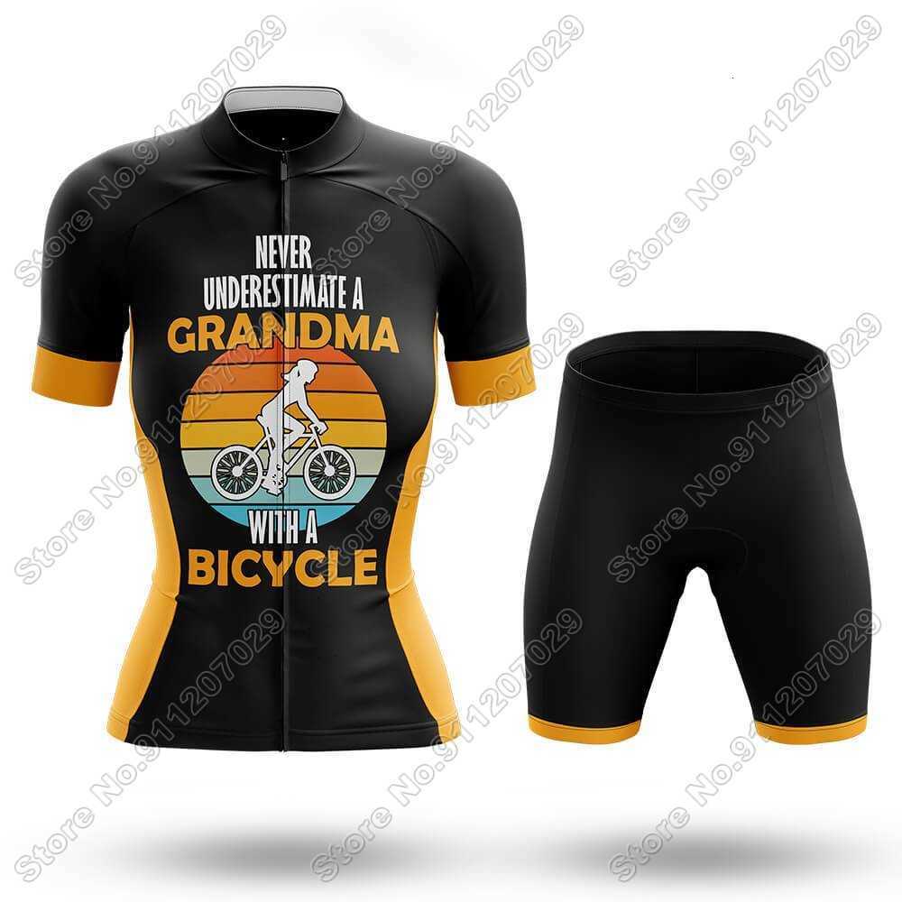 

Designer Grandma - Women - Cycling jerseys sets Summer Cycling Clothing Road Bike Shirts Suit Bicycle Bib Shorts MTB Wear