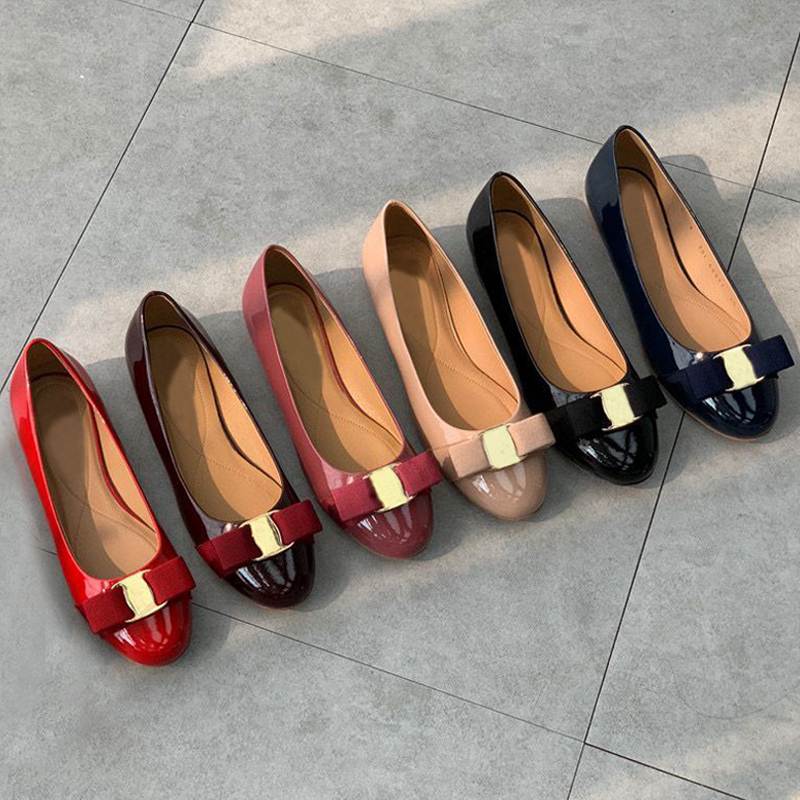 

Women Dress Shoes designer shoes spring autumn Bright paint leather Bow Mid heels Coarser heel shoes leather Metal buckle lady Flat boat shoe Large size 34-42 With box, Black[flat heel]