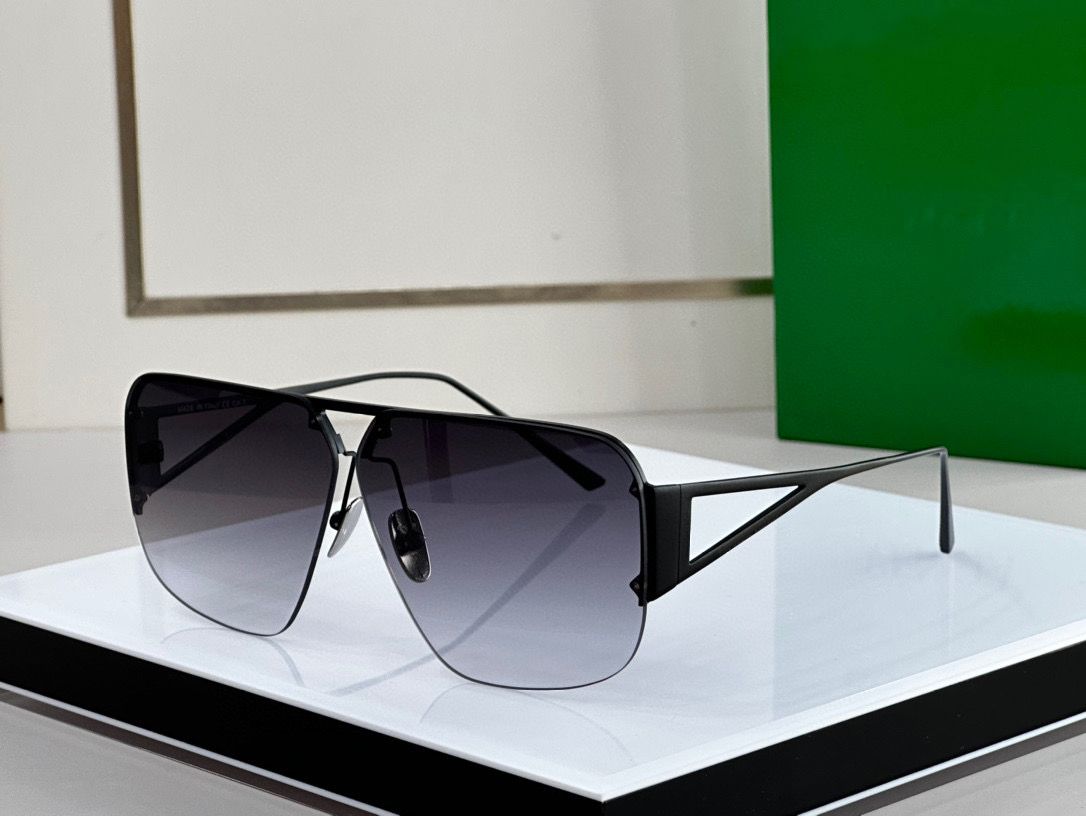 

womens oversized sunglasses metal frame simple and popular style versatile outdoor protection eyeglasses Classic male Cycling outdoor Beach glasses BV1065S