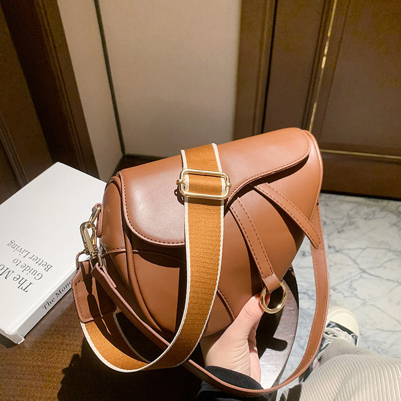 

Designer Bag Retro Saddle Handbag Small Tote Bags Messenger Bag For Women Fashion PU Handbags Shoulder Strap Purse Wallets Wholesale Handbag Color 4, Mix color pls tell qty