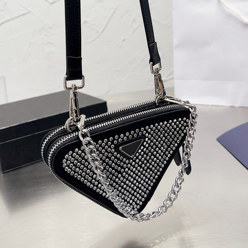 

Timeless Designer P Strass Triangle Bags Mini Vaity Cosmetic Case With Silver Bracelet Chain Handle Totes Leather Strap Crossbody Shoulder Handbags 18X12CM, Box