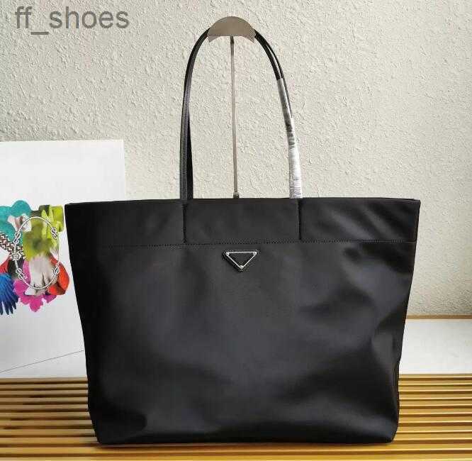 

2023 Luxury Designer Fashion Women Shopping Bag Tote Woman Handbag Purse Shoulder Date Code Serial Number Flower Big Large, Black