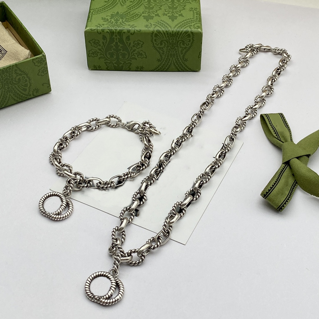 

Fashion Designer Letter Necklace For Couple Retro Hip Hop Lovers Gift Personality Silver Plated Chain Necklace Jewelry linkB