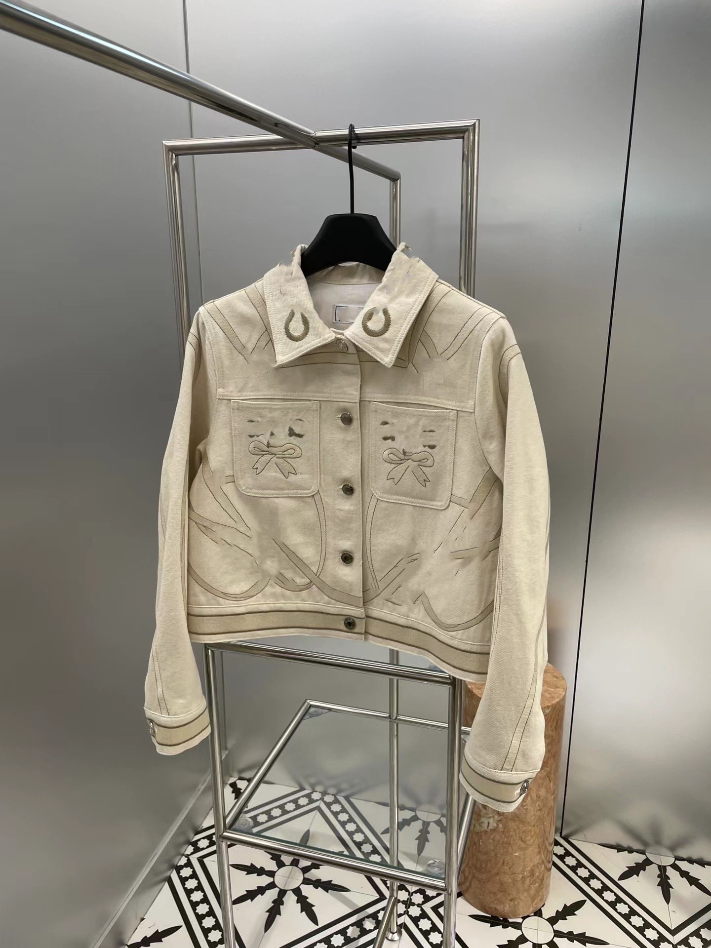 Milan Runway Coats 2023 New Spring Women's Jackets Lapel Neck Long Sleeve Embroidery Designer Brand Same Style Outerwear 0131-2