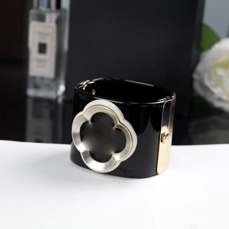 Luxury Designer gold diamond bangle bracelets for woman Womens Wrist band black acrylic bangles bracelet official Brand replica Premium gift