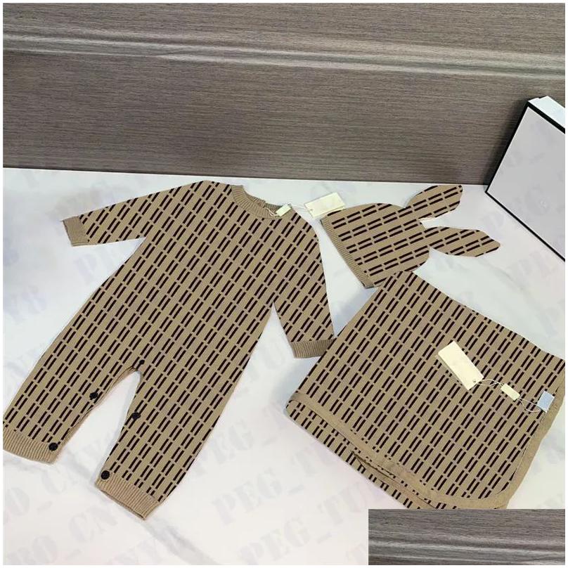 2023 newborn baby rompers hats blankets designer letter girls boys jumpsuits onesies kids clothing birthday gifts