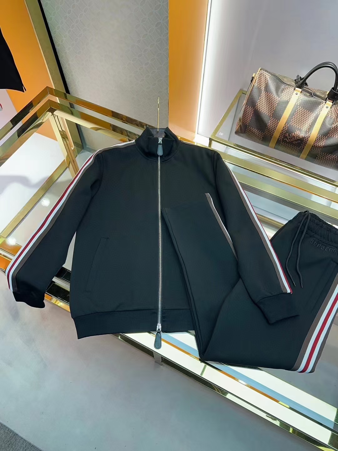 2024 printemps nouveaux survêtements de luxe de créateurs de mode pour hommes ~ survêtements de taille chinoise ~ tops mens formation jogging swe
