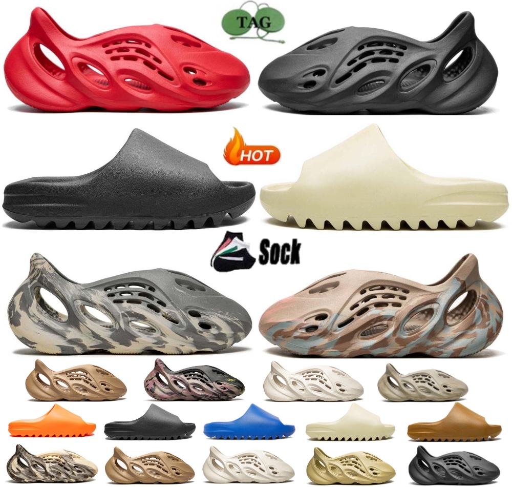 coureurs de mousse sandales de créateurs diapositives pantoufles pantoufles pantoufles hommes femmes sandales en os triple noir blanc motif de ré