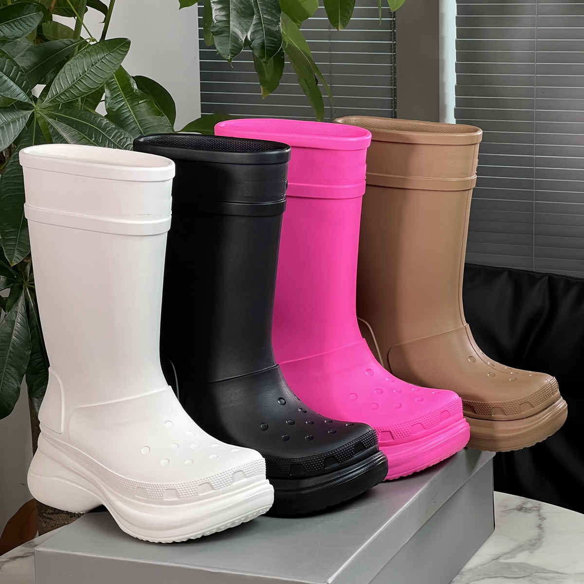 Women designer boots Paris Croc Boot men Rain boots knee high booties 20MM long Arch EVA Rubber platform Rainboots brown green bright pink black-image-856234019