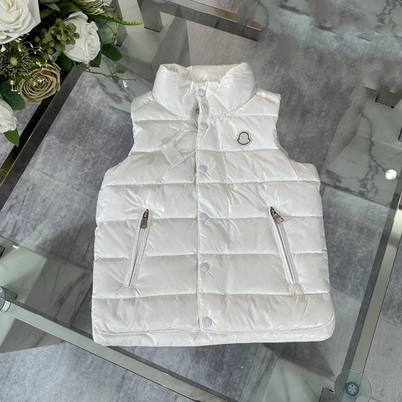 Boys Girls Vest kid Waistcoats kids designer Down Jackets Fasion Sleeveless Stand Collar Stitched Letters Zipper Warm Winter Outwear Black White-image-802069468