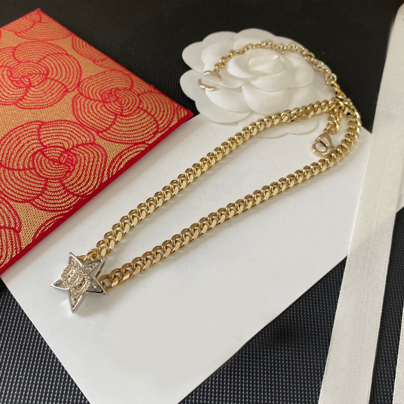 Pendant Necklaces Pendant Necklaces Fashion Designer Star Necklace Women Matte Gold Plated Copper Necklaces Choker Chain Letter Pendant Wedding J