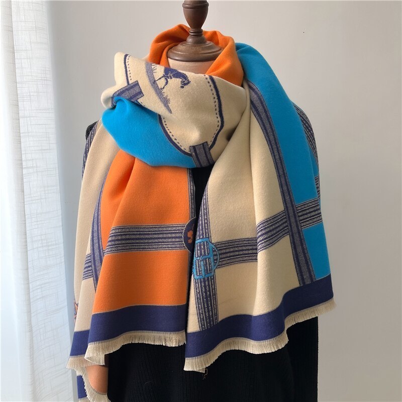 2026newScarves Fashion Winter Warm Cashmere Shawl Scarf for Women Horse Print Pashmina Thick Wrap Femal Poncho Echarpe Bandana 230821